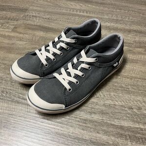 Teva Women’s Freewheel Washed Canvas Sneakers - Size 8 - Grey/Beige